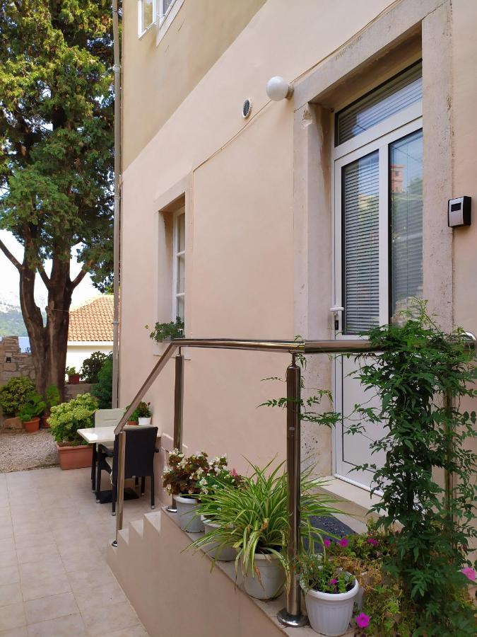 Apartments Rafaela กอร์จูลา ภายนอก รูปภาพ
