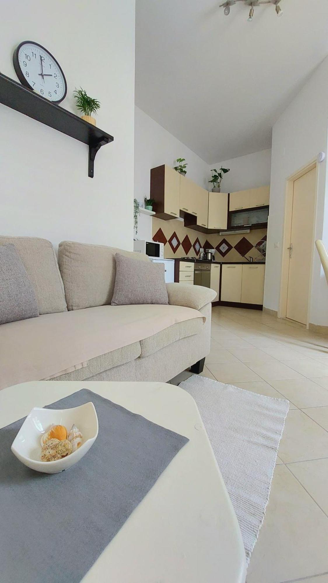 Apartments Rafaela กอร์จูลา ห้อง รูปภาพ
